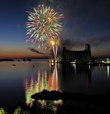 Canada Day Fireworks - Collingwood, Ontario July 1, 2024 (3)