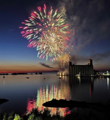 Canada Day Fireworks - Collingwood, Ontario July 1, 2024 (4)