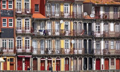 02 Porto Walking.jpg