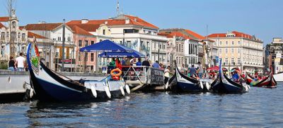 08 Praia Costa Nova Aviero Gondola.jpg