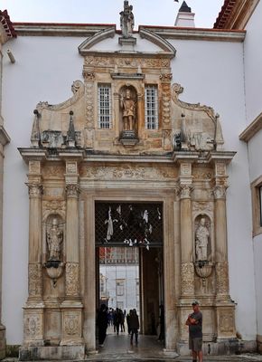 01 Coimbra University Library.jpg