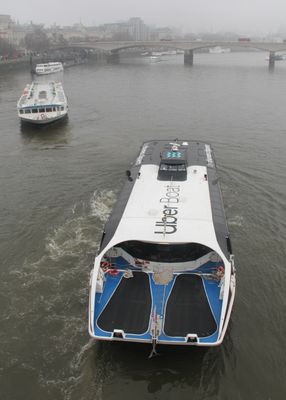 31: Uber Boat