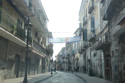284: An Italian Street