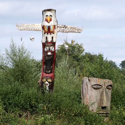 195: Totem