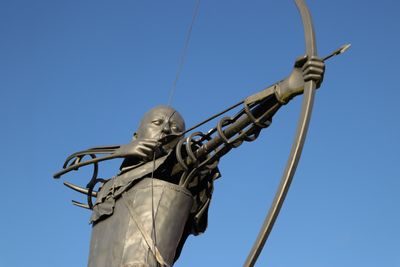315: Amesbury Archer