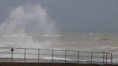 356: Spray at Splash Point