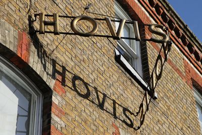 45: Hovis