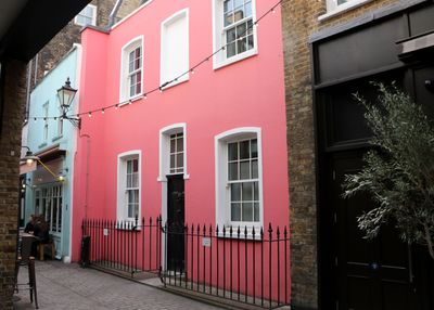 87: Blue, then pink
