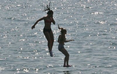 I love the summer.