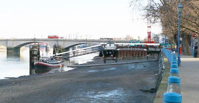 The new London sewer is being built behind the pier