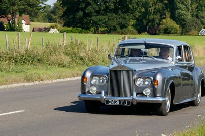 Rolls on the Dorking road