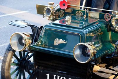 1904 Cadillac. No plate should be on a Harley 1 HOG