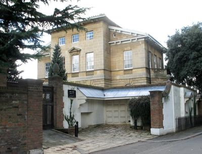 Queen Elizabeth the 1st died in a house built on this place