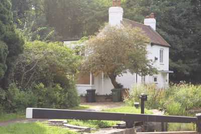 House by the lock