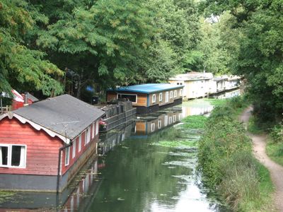 Basingstoke Canal