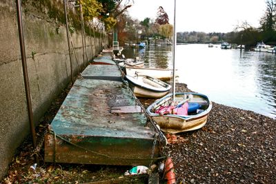 Twickenham to the left, Eel Pie island to the right