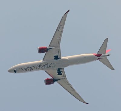Virgin Atlantic, gear down, minutes from landing, 2,000 feet above me