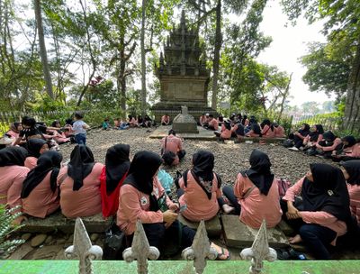 Ceremony/Cangkuang Temple/tomb of Embah Kalem Arief Muhammad
