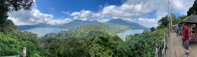 Lake Tamblingen and Lake Buyan