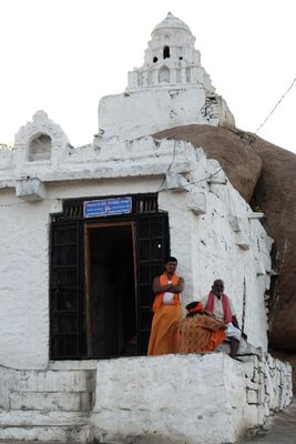 Malayavanta Temple/Hampi