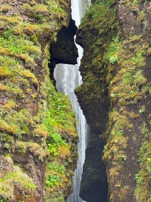 Gljufrabui waterfall