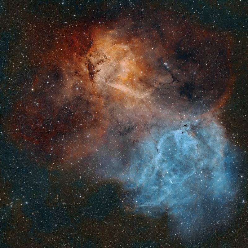 SH2-132 the Lion Head Nebula Bicolor HOO