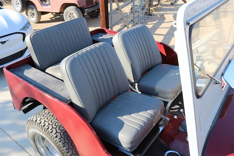Seats.jpg