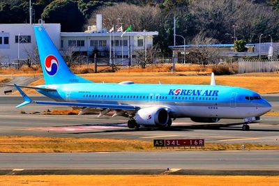 KAL-KoreanAir, Boeing B-737-8-MAX HL8352, Taxiing