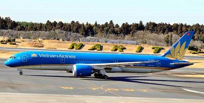 Vietnam Airlines Boeing B-787-9, VN-A869,Taxi to TO