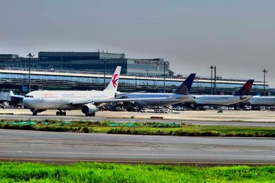 Tokyo Haneda International, w/ China Eastern Airbus A330-200 ,B-6085