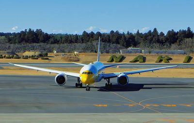 Scoot, Singapore, Boeing 787-9, 9VOJC, Arriving to Stand