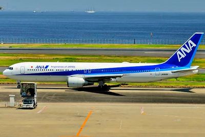 ANA, Boeing B-767/300, JA610A, Taxi To Take Off