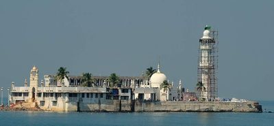 The Mosque On The Island, Haji Ali Dargah