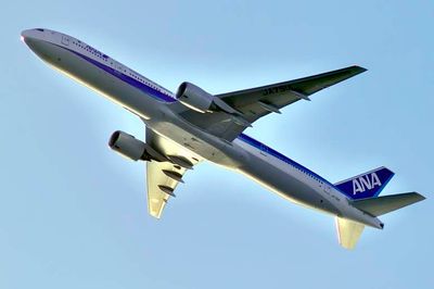 ANA, Boeing B-777/300, JA751A, Climbing