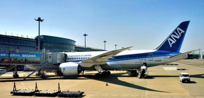 ANA, Boeing B-787-8, JA823A, At Gate