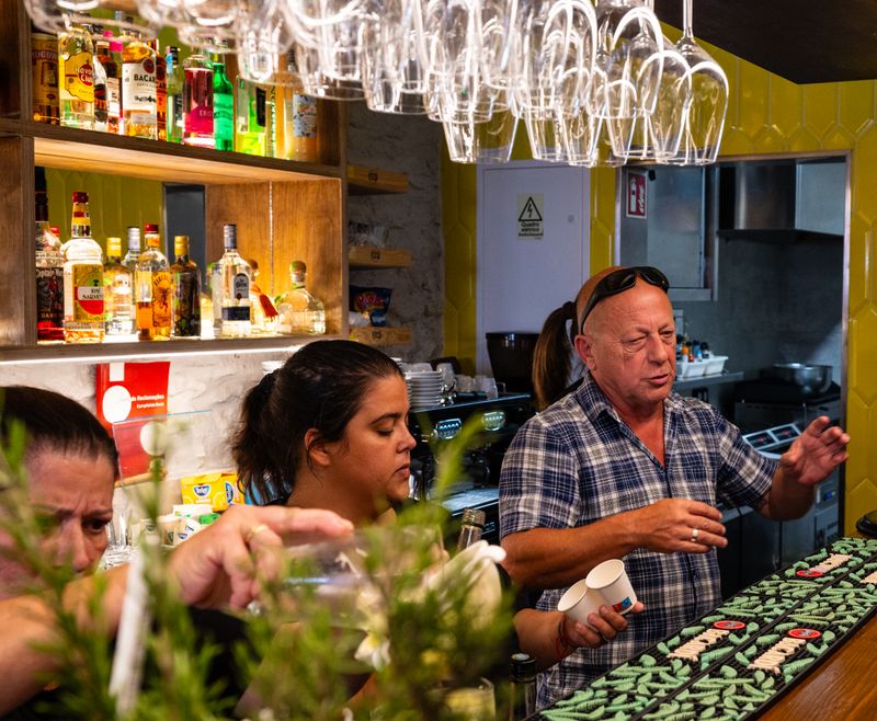 Busrit Westen-40.jpg