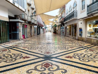 Calçada Portuguesa (cobblestones)
