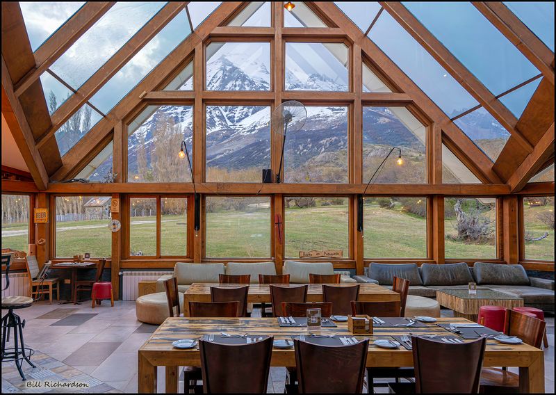 lodge dining room.jpg