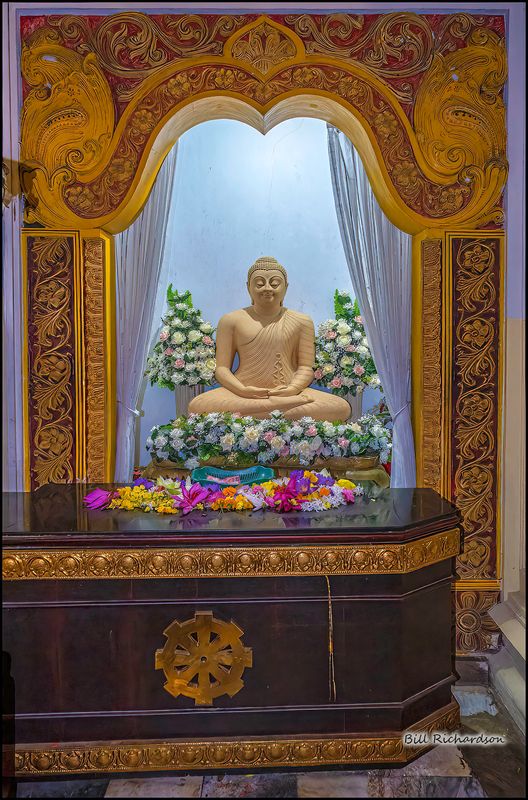 Tooth Temple Buddha.jpg