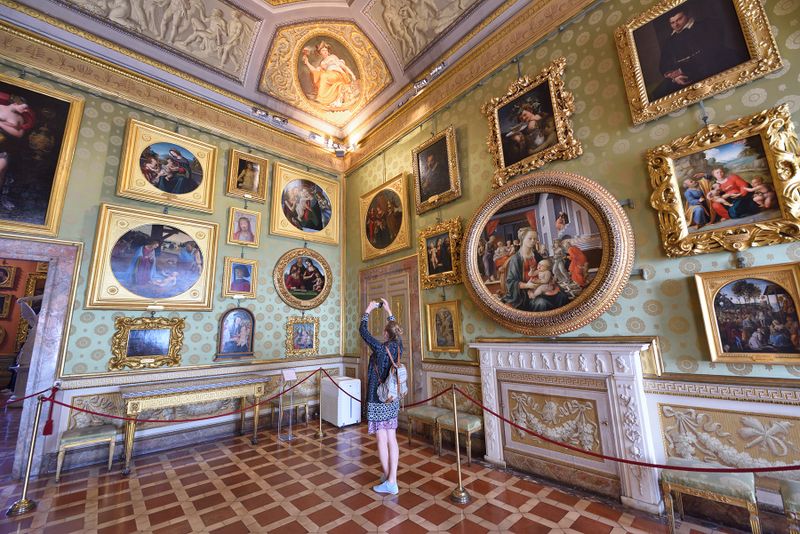 Florence, The Galleria Palatina in the Palazzo Pitti