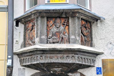 Balcony with sculptures