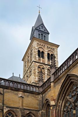 The tower of the st. Servatius baseliek