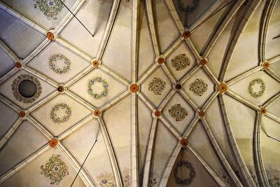 Ceiling of the chapel
