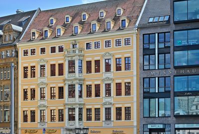 The market Markt place
