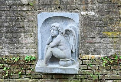 Angel on the potty