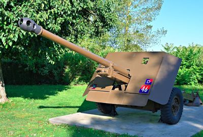 British 17pdr anti tank gun
