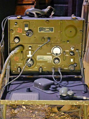 Signal Corps Radio set SCR-284