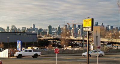 Skyline Clark Drive-P1014757 (2).JPG