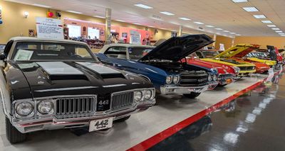PXL_20240727_194021975 B Oldsmobile 442.jpg