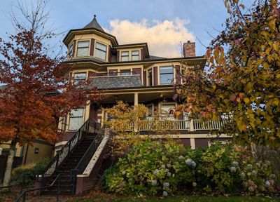 20241117_235407254 House Victorian Victoria Drive area.jpg